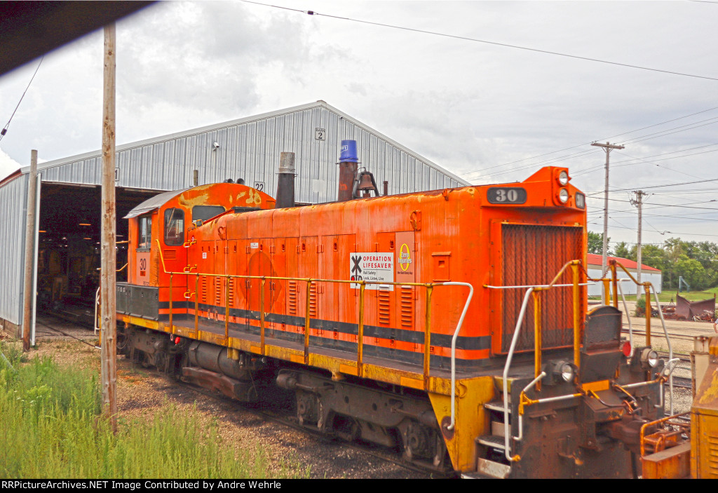 Another look at IRMX 30 as we roll by on the Coach Train